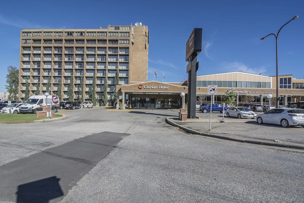 Готель Doubletree By Hilton Calgary North Екстер'єр фото